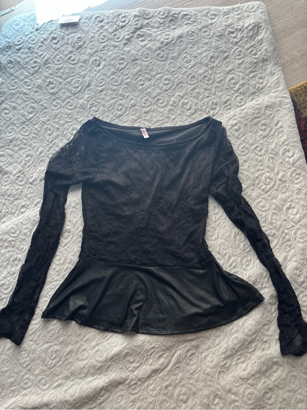 Auditions Black Lace Long-Sleeve Peplum Top